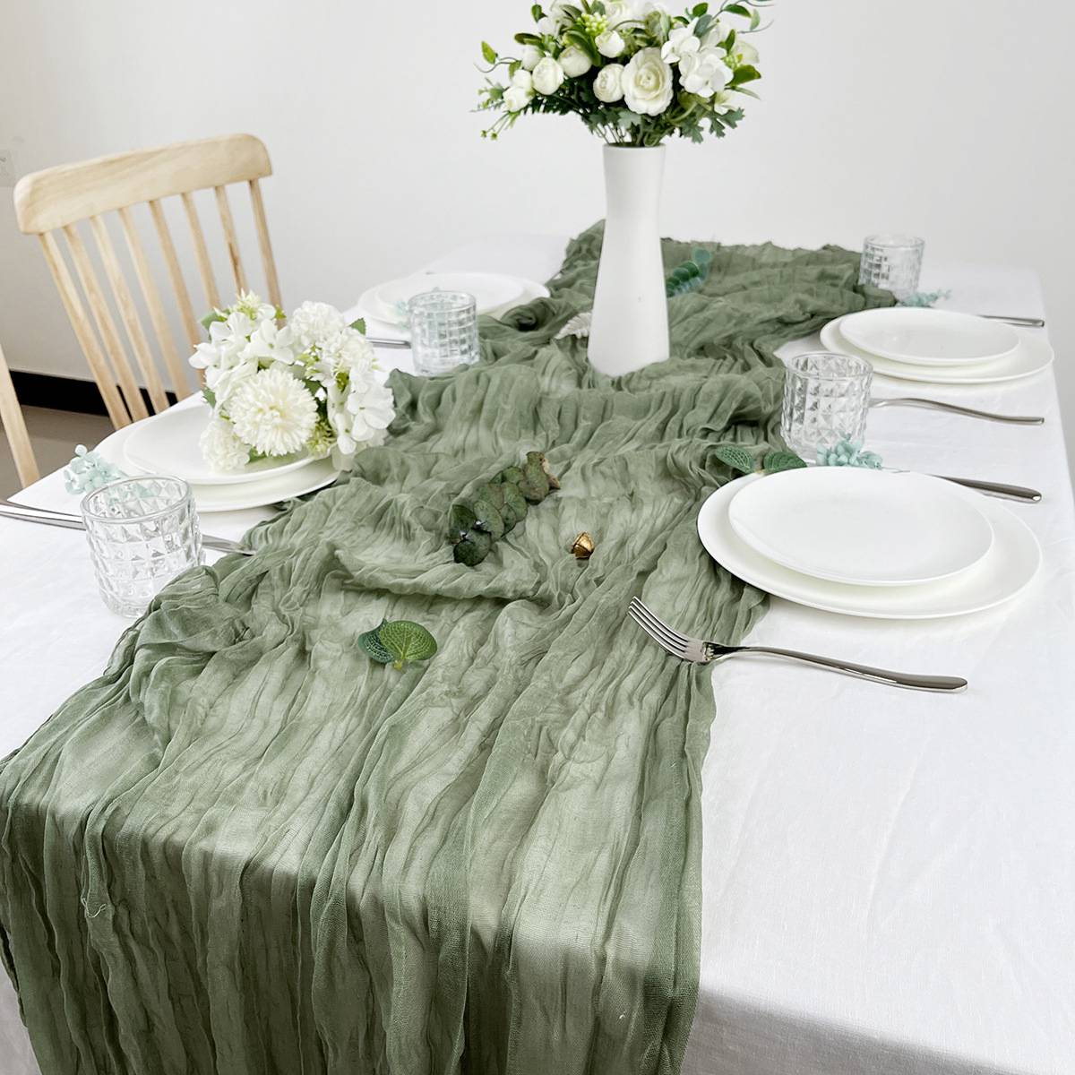 Linen Table Runner - 半薄手のガーゼテーブルランナーセージ寒冷紗テーブルセッティングダイニングヴィンテージ結婚式の装飾宴会アーチレトロ自由奔放に生きる装飾
