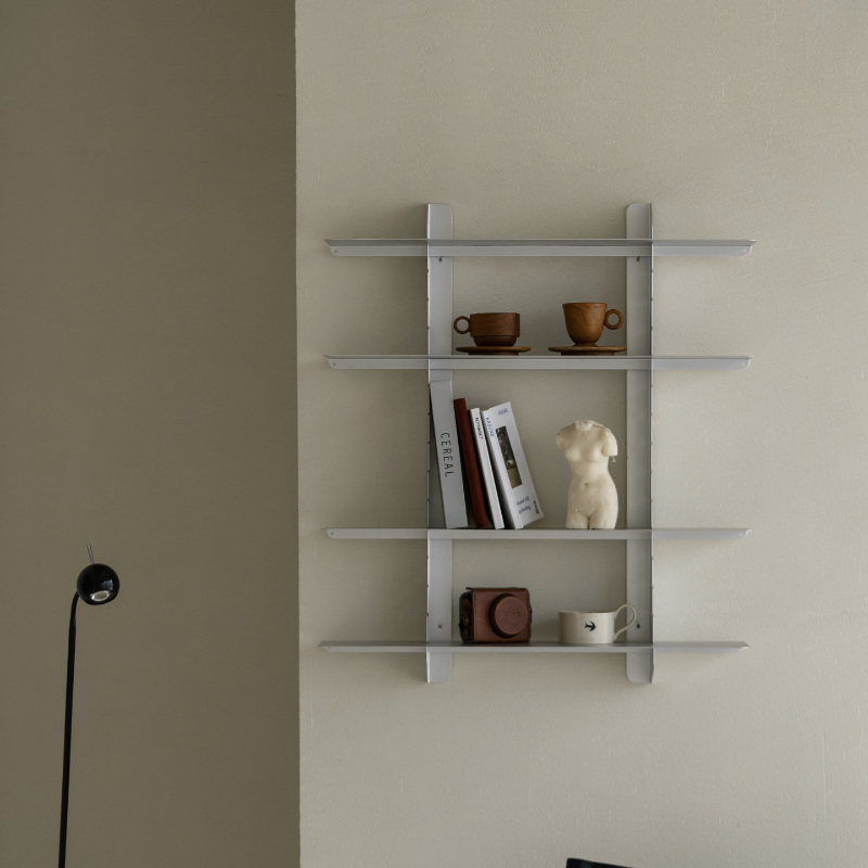 バウハウス壁掛けマガジンラック 調節可能なフローティングボー - Home Decor Magazine のレビューと価格
